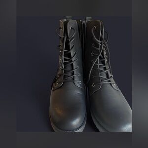 Women’s size 12 Amazon essentials compact boots New without tag